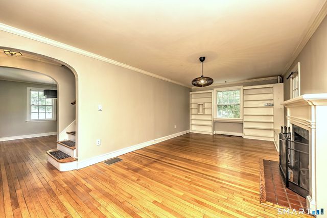 35 Wilkins Street, Hamden, CT 06517