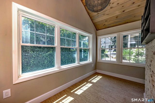 35 Wilkins Street, Hamden, CT 06517