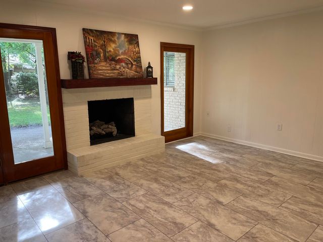 605 Woodland Hills, Hattiesburg, MS 39402