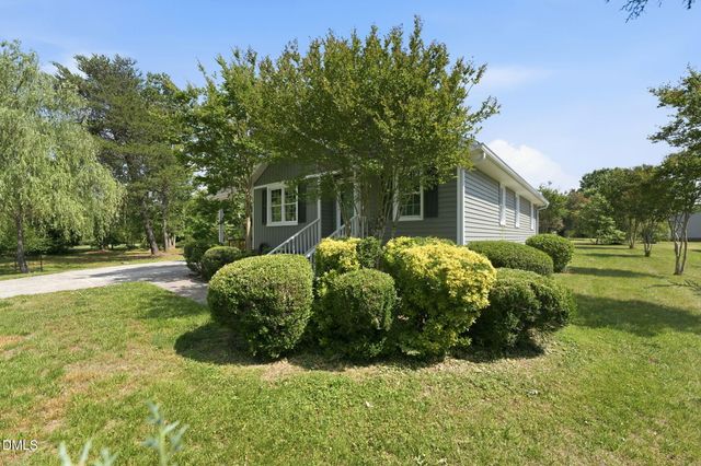 812 E Stagecoach Road, Mebane, NC 27302
