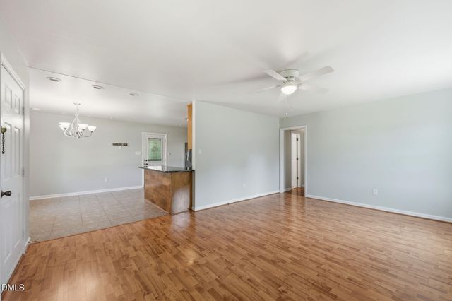 812 E Stagecoach Road, Mebane, NC 27302