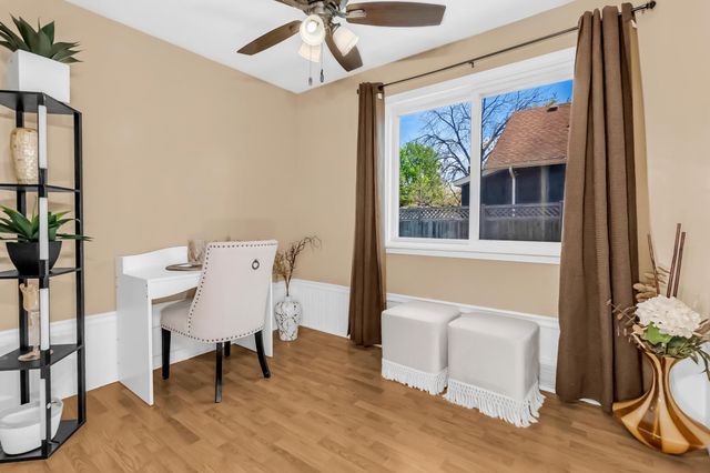 1155 James Ave W, Saint Paul, MN 55105