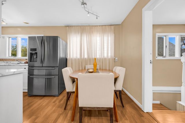 1155 James Ave W, Saint Paul, MN 55105