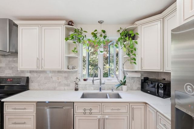 67 Hidden Rd, Dracut, MA 01826