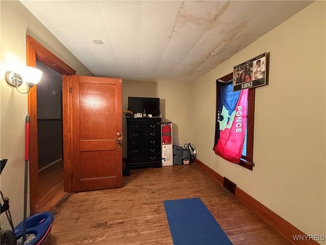 490 South Ogden Street W, Buffalo, NY 14206