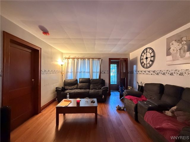 490 South Ogden Street W, Buffalo, NY 14206