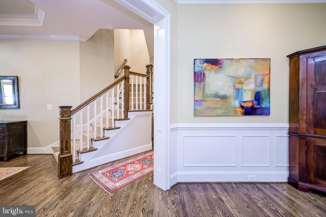 7505 MARBURY RD, Bethesda, MD 20817