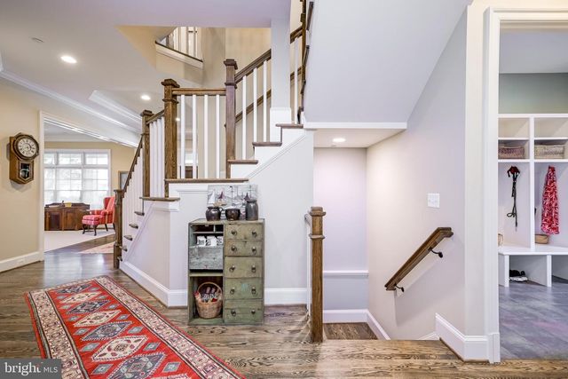 7505 MARBURY RD, Bethesda, MD 20817