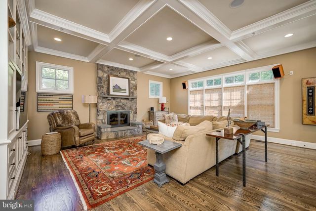 7505 MARBURY RD, Bethesda, MD 20817