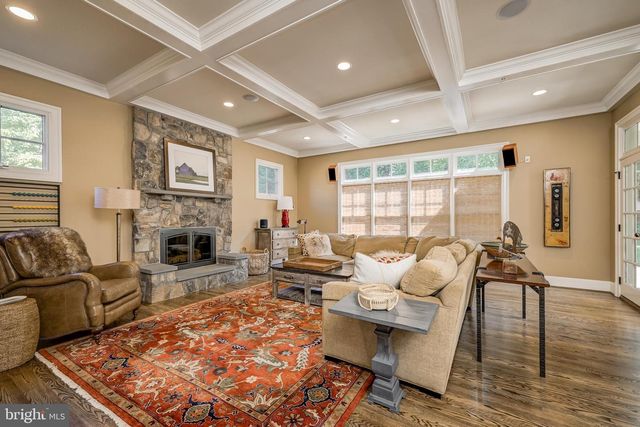 7505 MARBURY RD, Bethesda, MD 20817