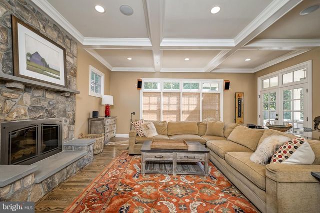 7505 MARBURY RD, Bethesda, MD 20817