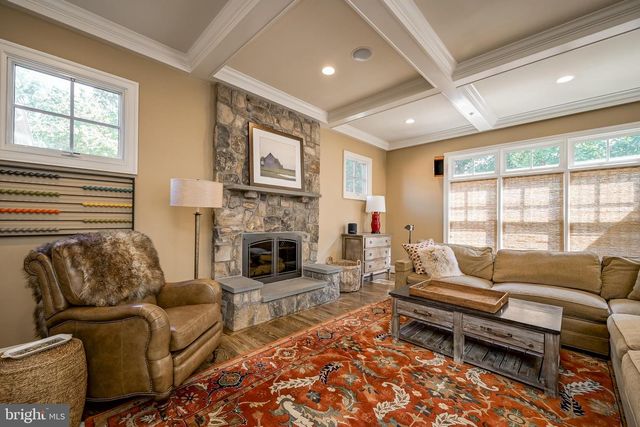 7505 MARBURY RD, Bethesda, MD 20817