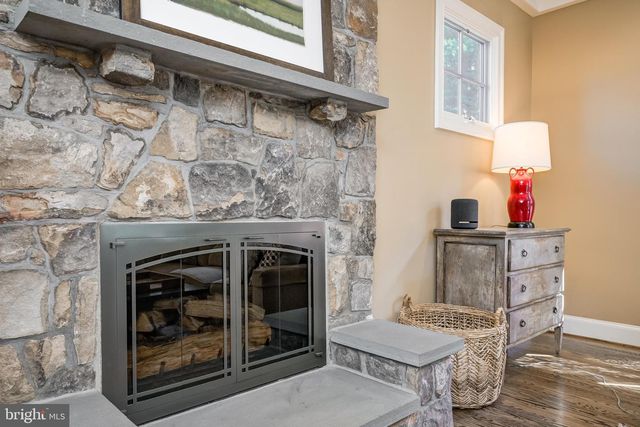 7505 MARBURY RD, Bethesda, MD 20817