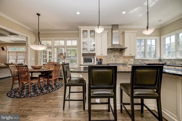 7505 MARBURY RD, Bethesda, MD 20817