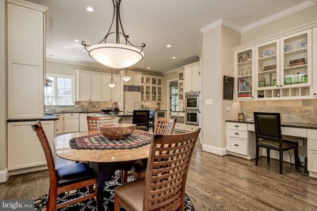 7505 MARBURY RD, Bethesda, MD 20817