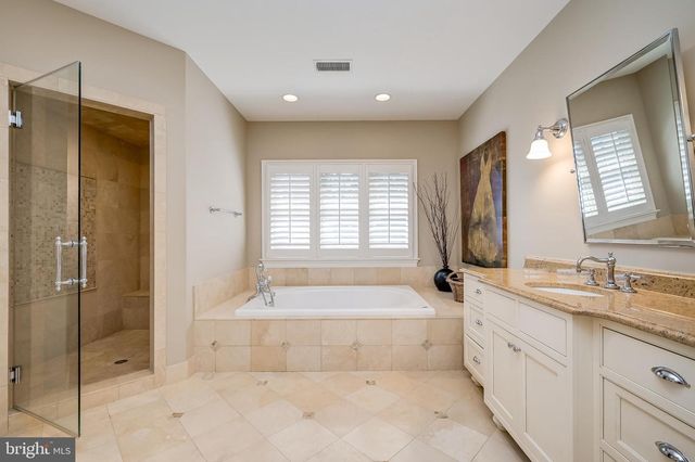 7505 MARBURY RD, Bethesda, MD 20817