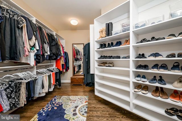 7505 MARBURY RD, Bethesda, MD 20817