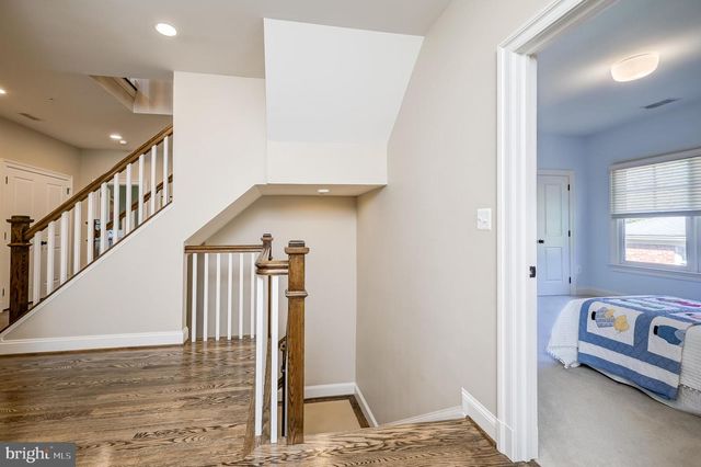 7505 MARBURY RD, Bethesda, MD 20817