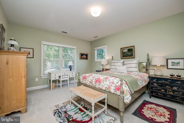 7505 MARBURY RD, Bethesda, MD 20817