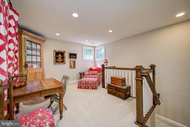 7505 MARBURY RD, Bethesda, MD 20817