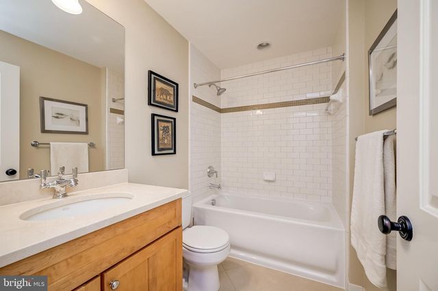 7505 MARBURY RD, Bethesda, MD 20817