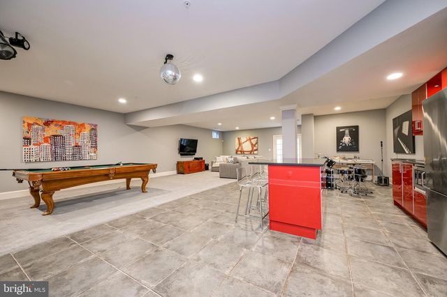 7505 MARBURY RD, Bethesda, MD 20817