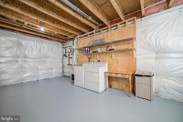 7505 MARBURY RD, Bethesda, MD 20817