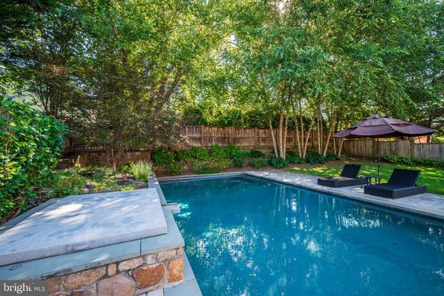 7505 MARBURY RD, Bethesda, MD 20817