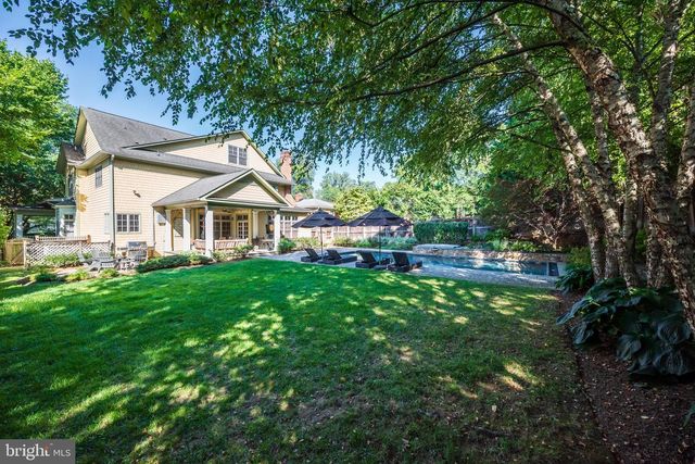 7505 MARBURY RD, Bethesda, MD 20817