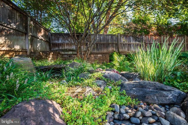 7505 MARBURY RD, Bethesda, MD 20817