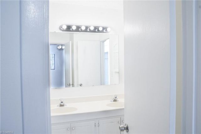 301 Village Lane F, Greensboro, NC 27409