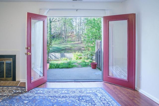 301 Village Lane F, Greensboro, NC 27409