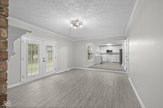 710 W Southport Road, Indianapolis, IN 46217