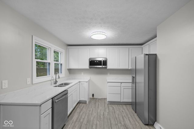 710 W Southport Road, Indianapolis, IN 46217