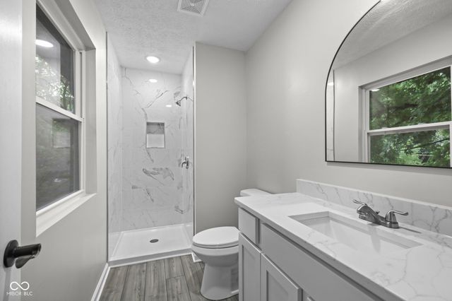 710 W Southport Road, Indianapolis, IN 46217