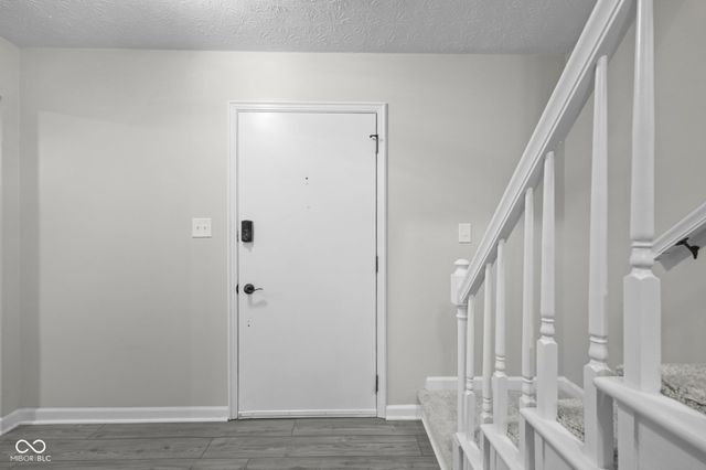 710 W Southport Road, Indianapolis, IN 46217