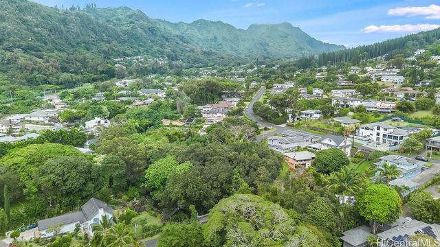 3242 Pelekane Drive, Honolulu, HI 96817