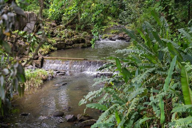 3242 Pelekane Drive, Honolulu, HI 96817