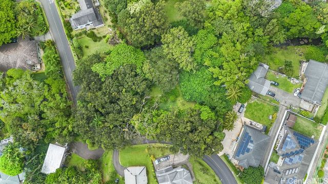 3242 Pelekane Drive, Honolulu, HI 96817