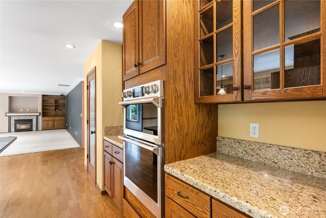 8711 Fenwick Loop SE SE, Olympia, WA 98513