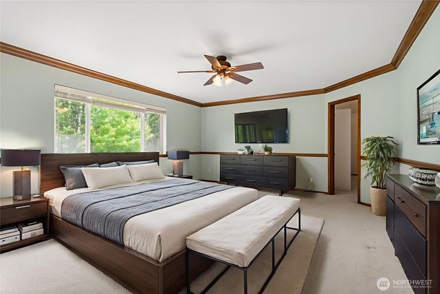 8711 Fenwick Loop SE SE, Olympia, WA 98513