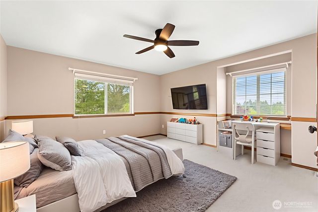 8711 Fenwick Loop SE SE, Olympia, WA 98513