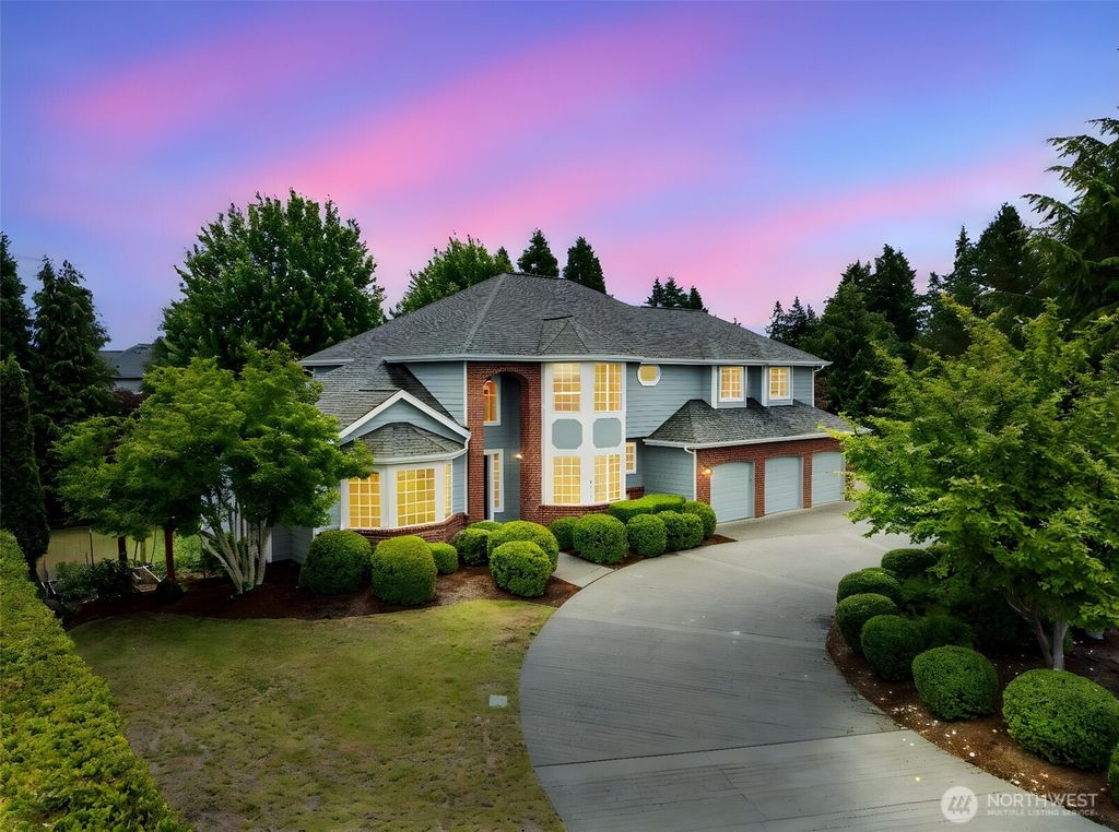 8711 Fenwick Loop SE SE, Olympia, WA 98513