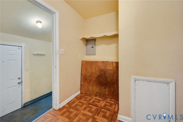 136 Holly Hill Dr, Petersburg, VA 23805