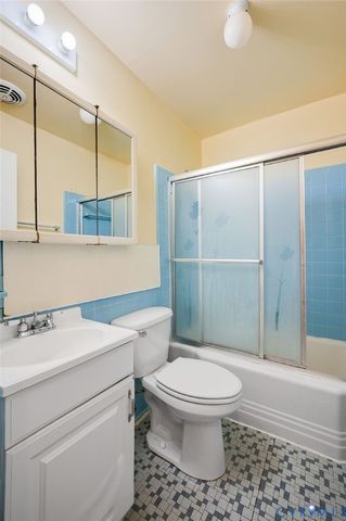 136 Holly Hill Dr, Petersburg, VA 23805