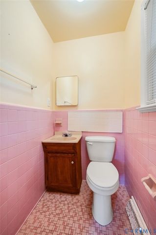 136 Holly Hill Dr, Petersburg, VA 23805