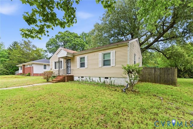 136 Holly Hill Dr, Petersburg, VA 23805