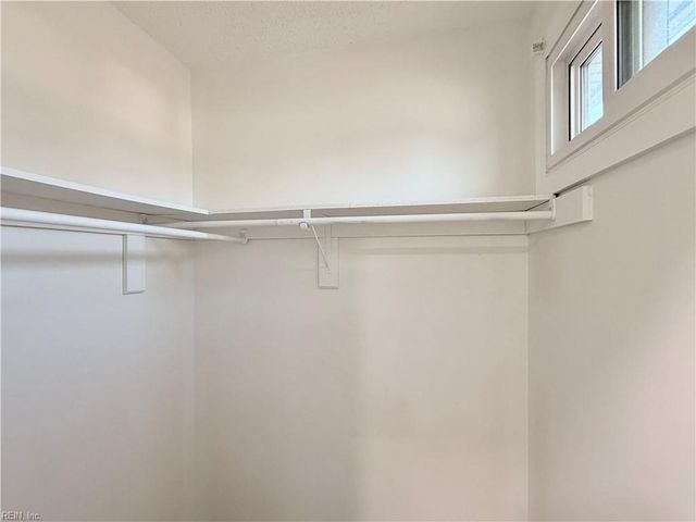 251 S Parliament DR, Virginia Beach, VA 23462