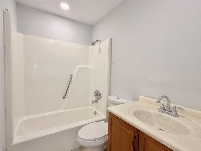 251 S Parliament DR, Virginia Beach, VA 23462