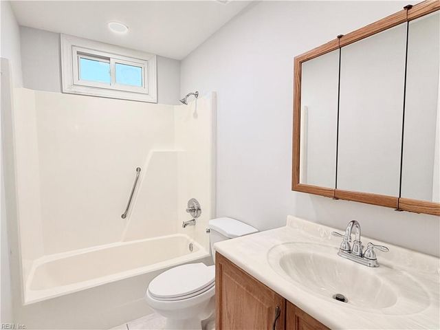 251 S Parliament DR, Virginia Beach, VA 23462